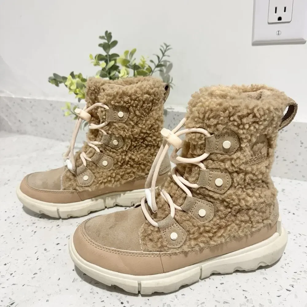 SOREL YOUTH GRADE SCHOOL EXPLORER COZY BOOTS SIZE 1 Cream
